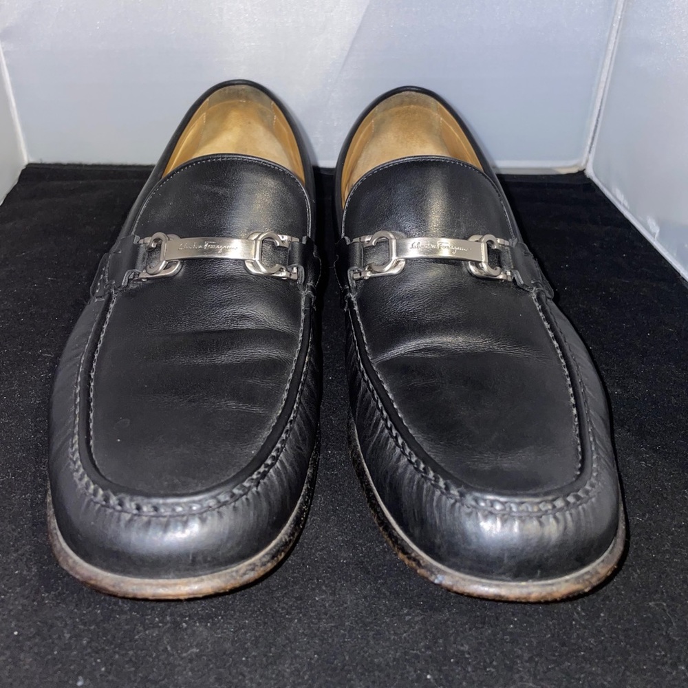 Salvatore Ferragamo Gancini Moccasins size 9D